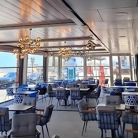 Stefan Building - La Mare